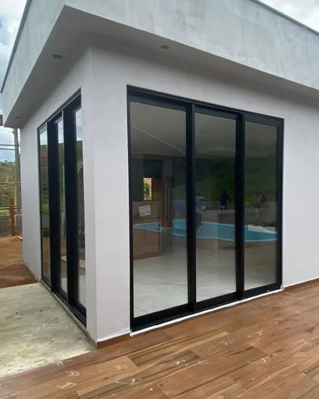 Portas de vidro em São Paulo - porta de vidro em ambiente residencial